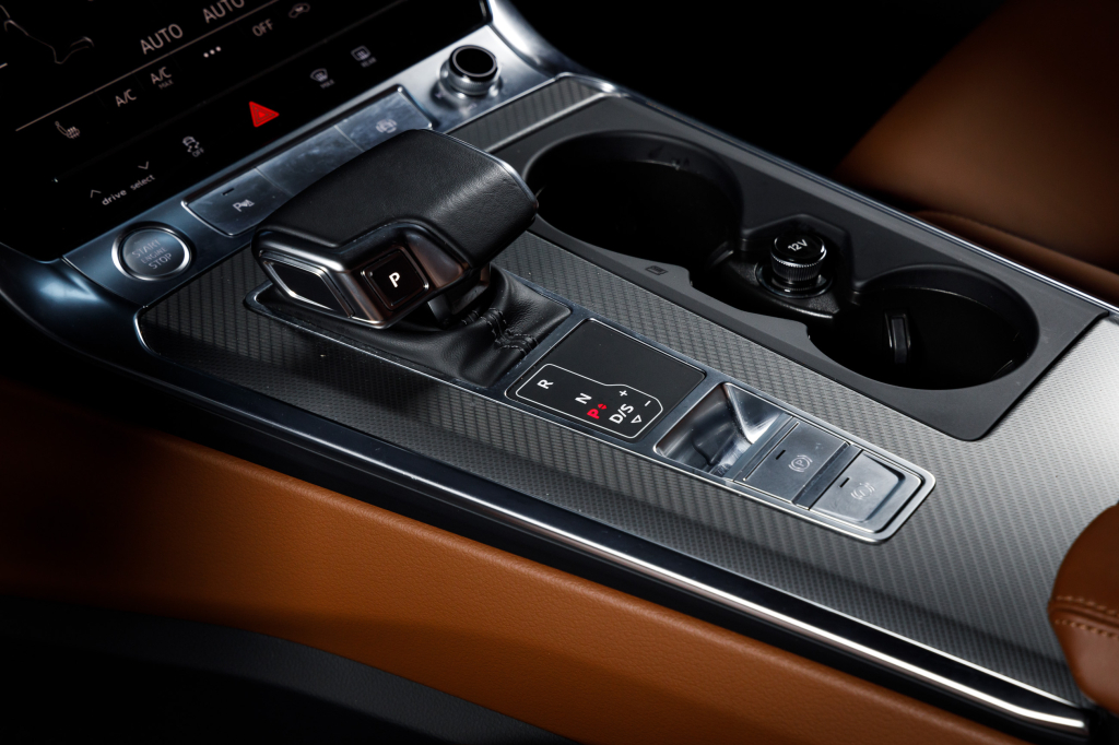 Audi A6 2019 фото 16