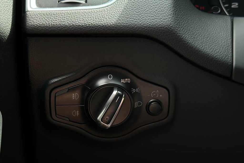 Audi Q5 Premium Plus 2015 photo 16