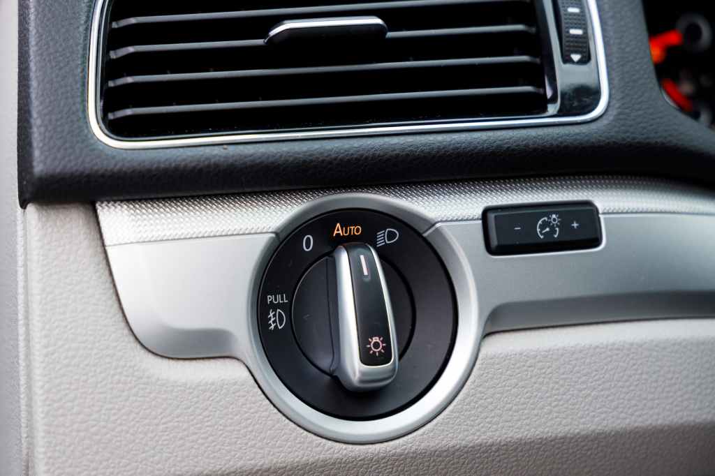 Volkswagen Passat S LED 2016 фото 25