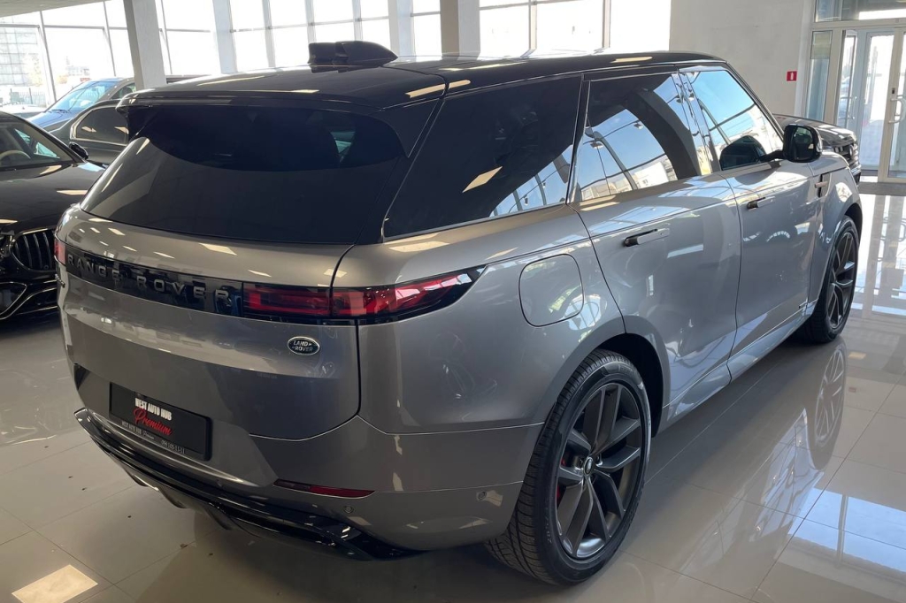 Land Rover Range Rover Sport 2023 photo 3