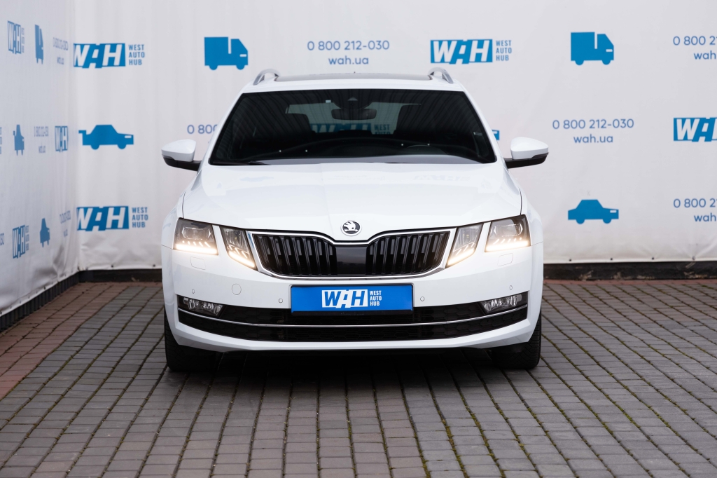 Skoda Octavia Laurin & Klement 2020 photo 5