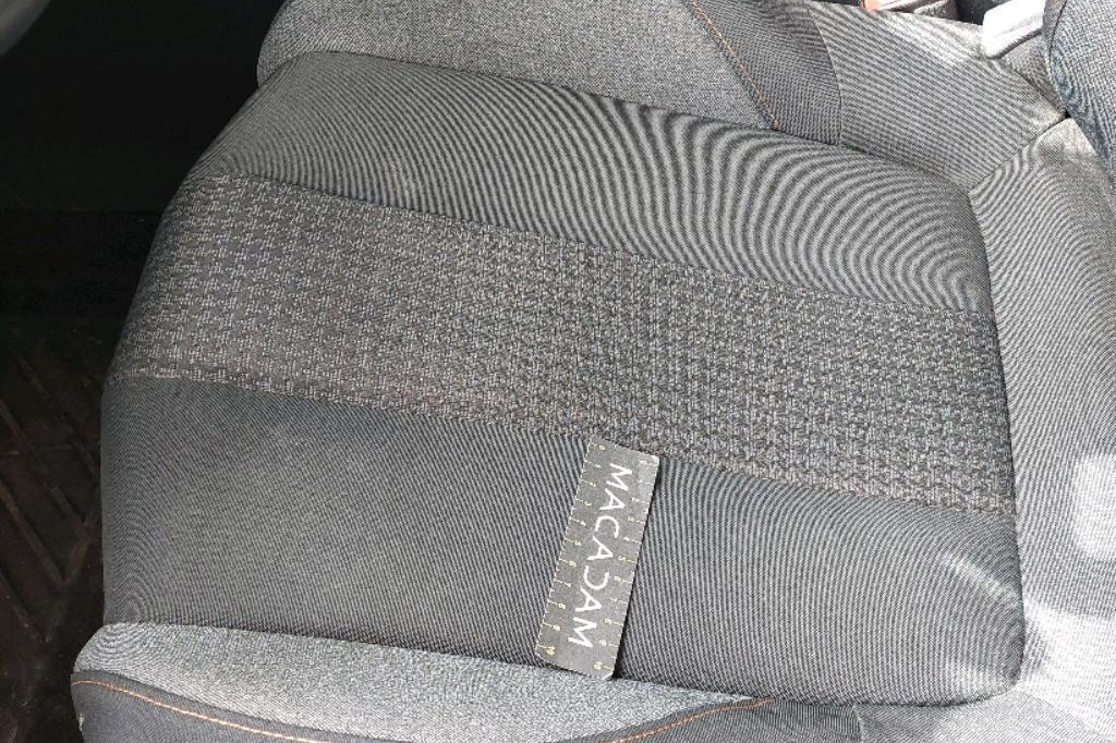 Peugeot 3008 2020 фото 9