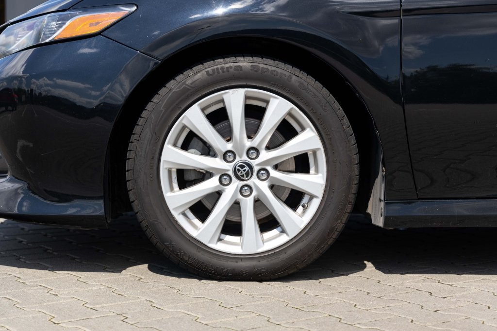 Toyota Camry 2018 фото 12