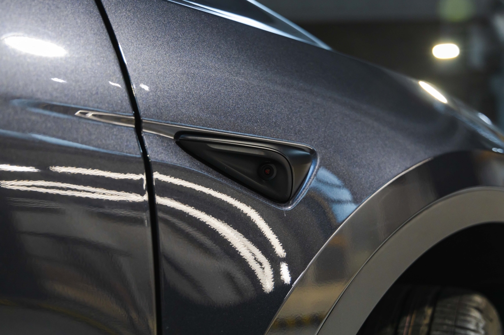 Tesla Model Y Long Range 2024 фото 7