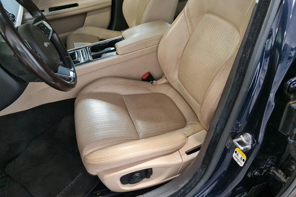 Jaguar XF Sportbrake 2018 фото 40