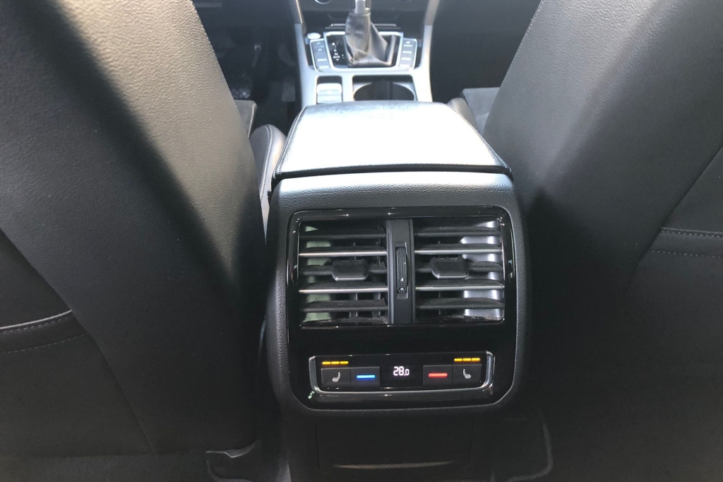Volkswagen Passat B8 2018 photo 25
