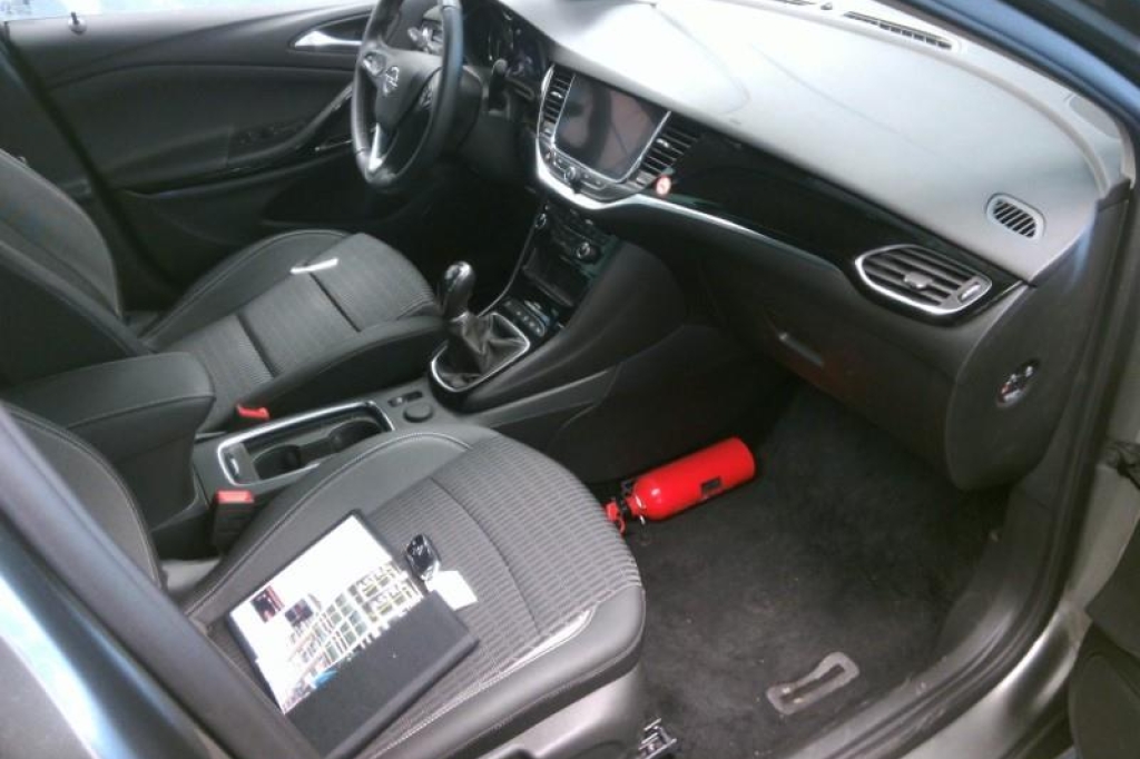 Opel Astra 2020 photo 3