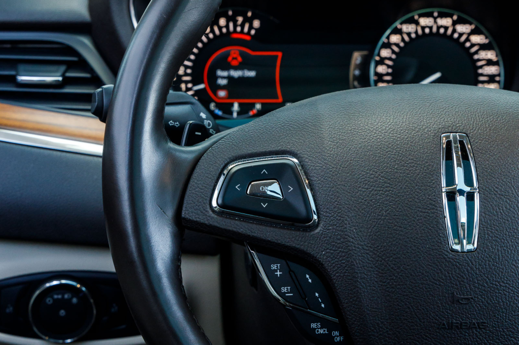 Lincoln MKC 2016 photo 15