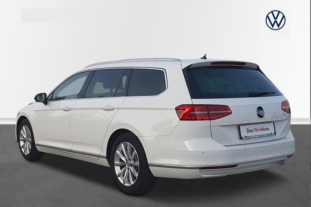 Volkswagen Passat Variant 2018 photo 4
