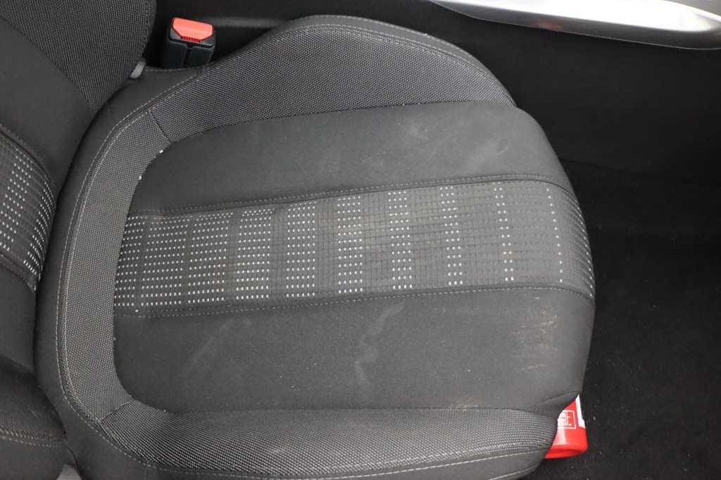 Peugeot 308 2016 фото 55