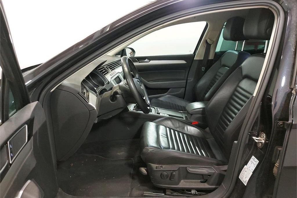 Volkswagen Passat Variant 2016 photo 6