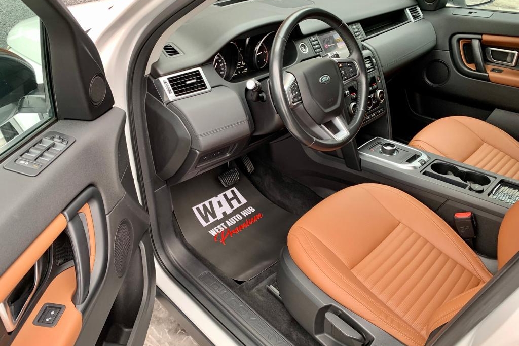 Land Rover Discovery Sport 2017 photo 15