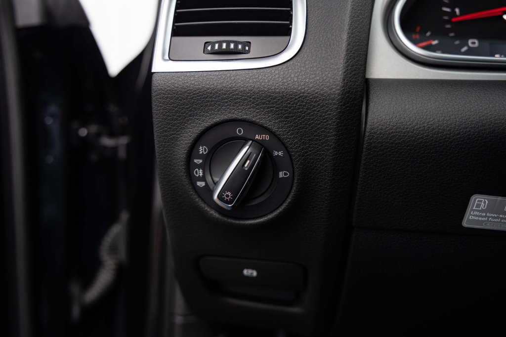 Audi Q7 2015 фото 18