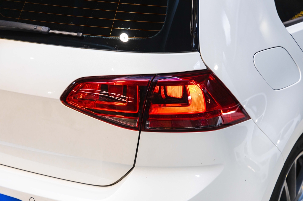 Volkswagen Golf R 2017 photo 10