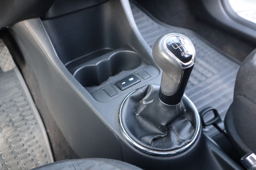 Skoda Roomster 2010 фото 30