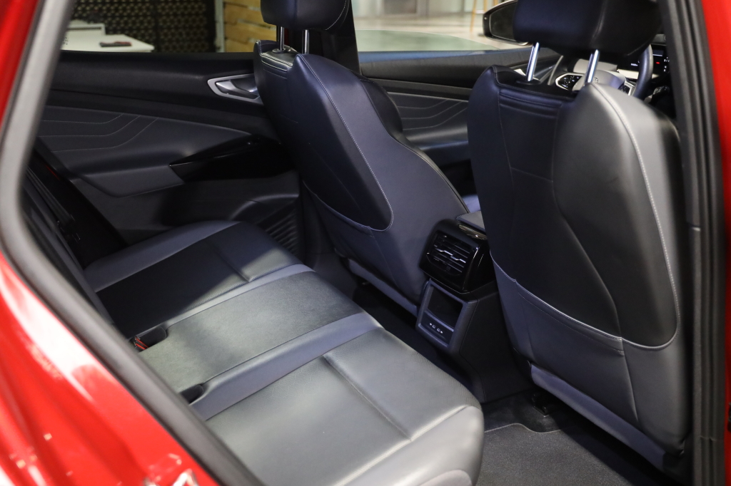 Volkswagen ID.4 2022 фото 38