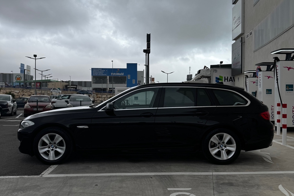 BMW 5er Touring 2011 фото 2