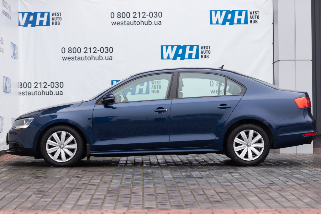 Volkswagen Jetta фото 3