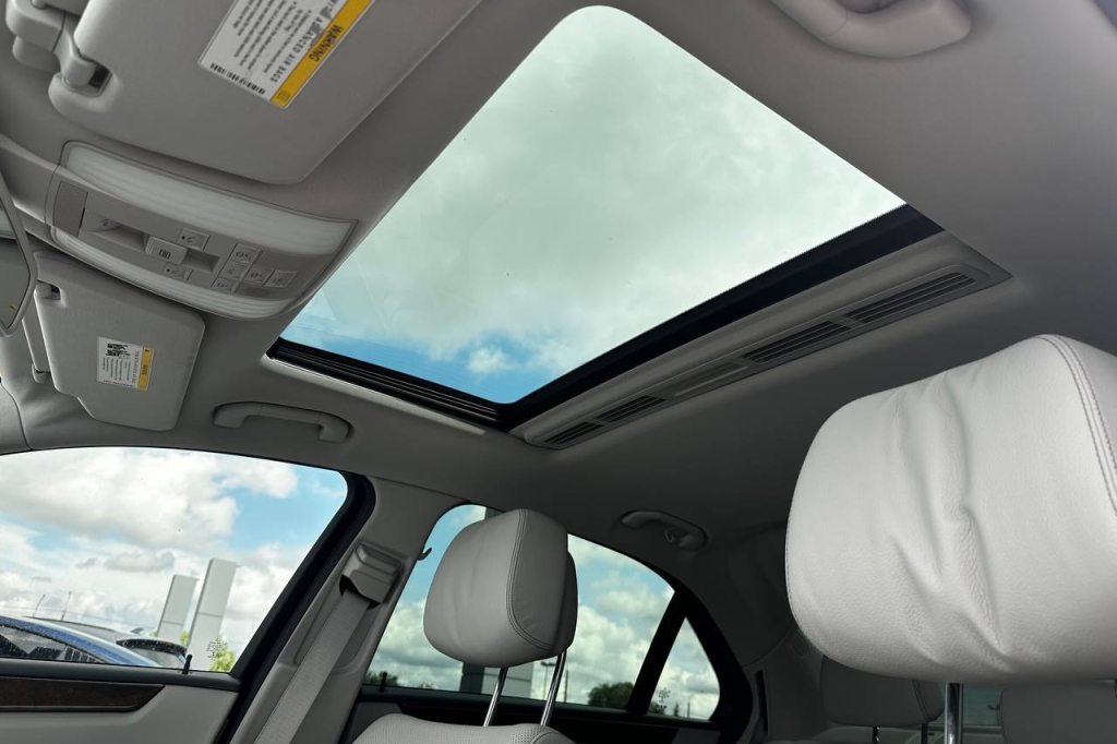 Mercedes-Benz E-Class 2015 4Matic фото 24