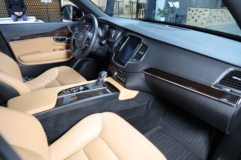 Volvo XC90 2019 photo 58