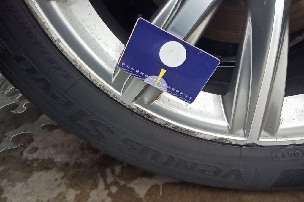 BMW 5 Series 2017 фото 45