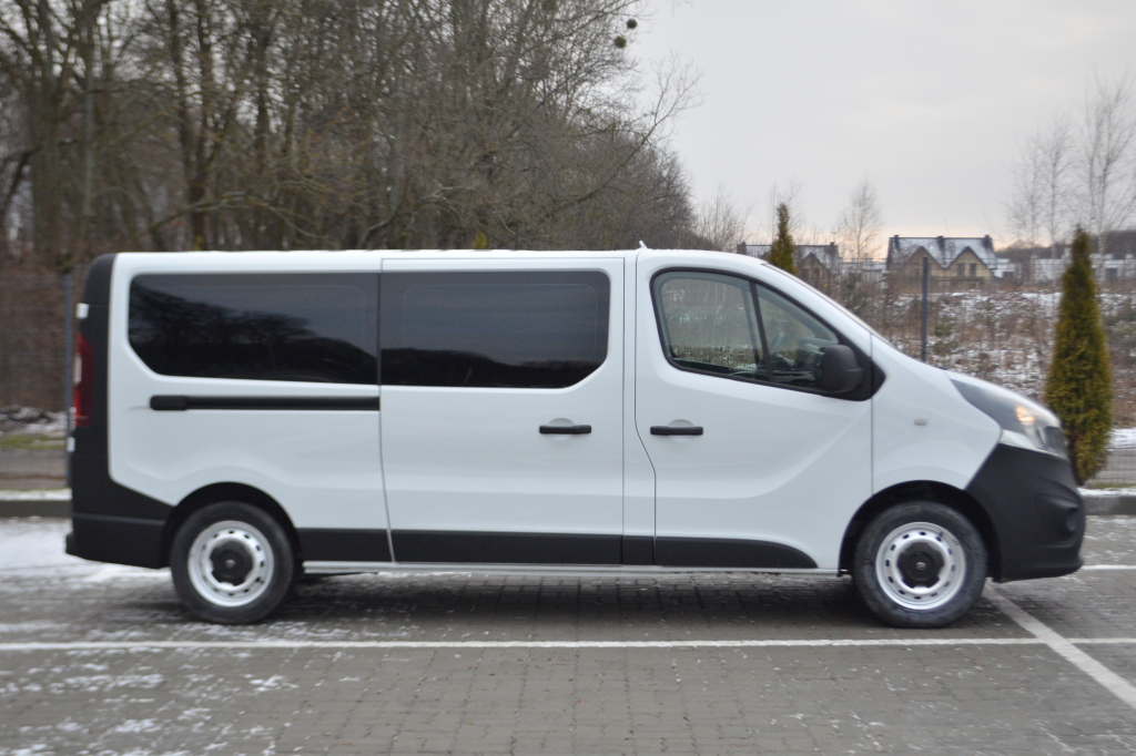 Opel Vivaro photo 7
