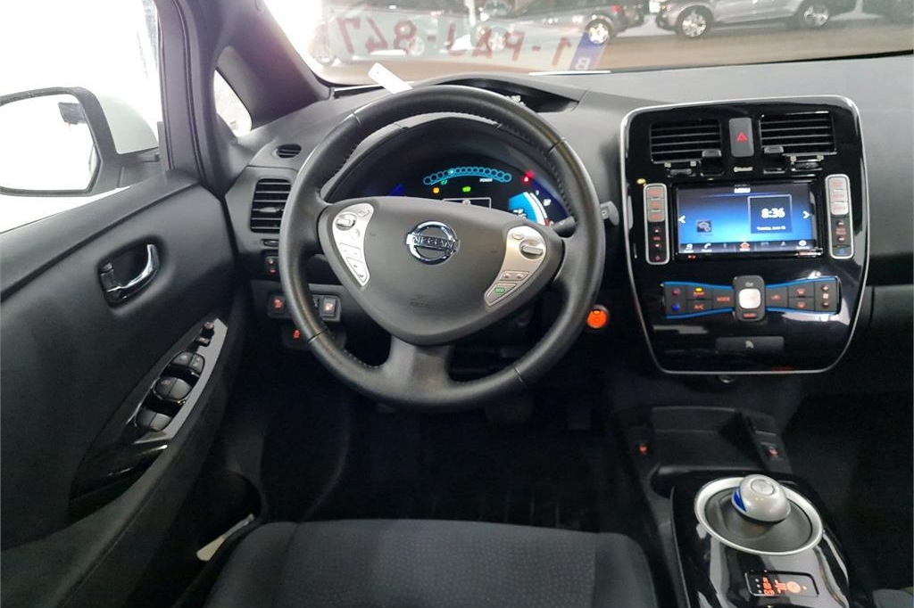 Nissan Leaf 2016 photo 6