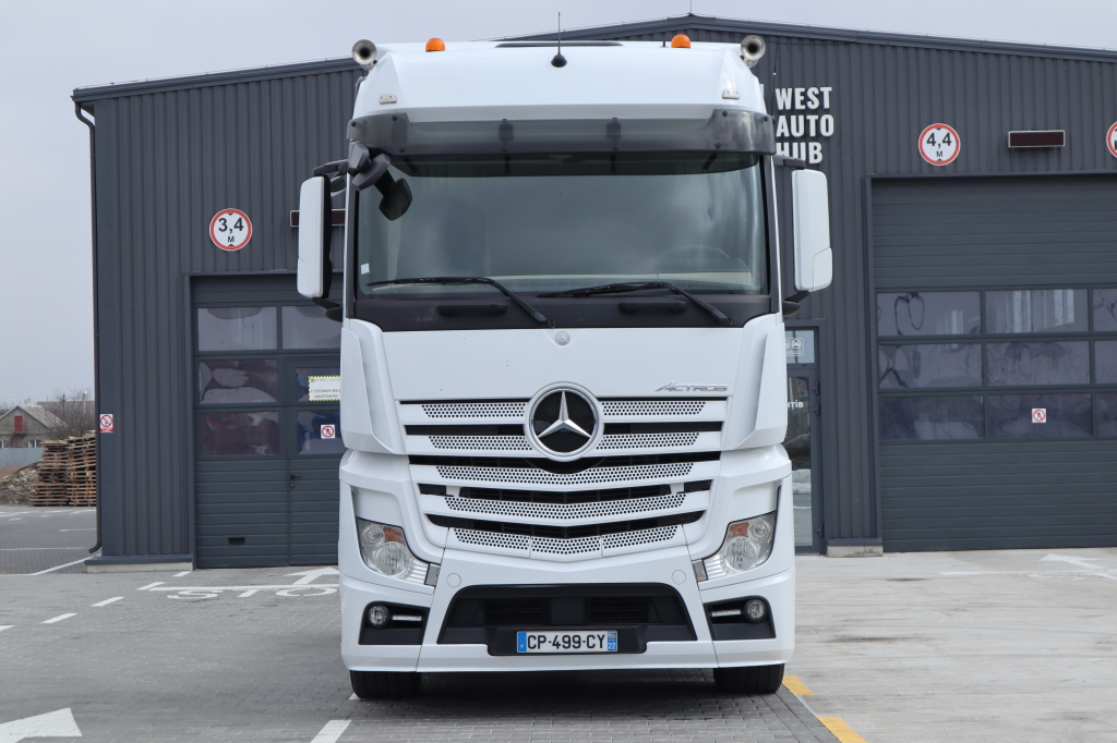Mercedes-Benz Actros 1845 2012 photo 2
