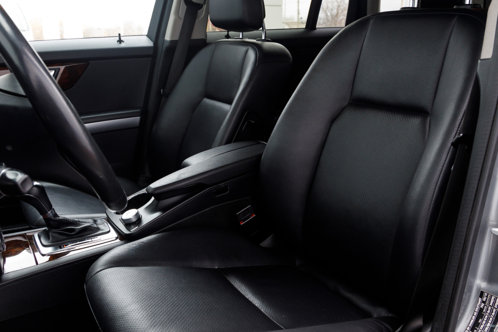 Mercedes-Benz GLK 350 2012 photo 8