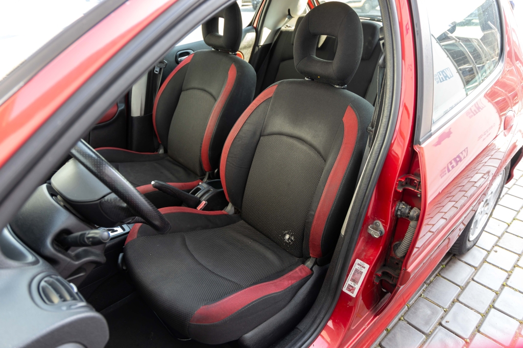 Peugeot 206 2007 photo 11