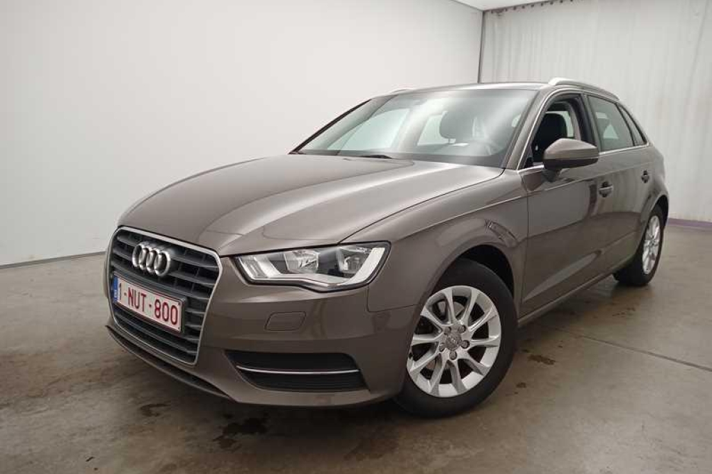Audi A3 Sportback 2016 фото 5