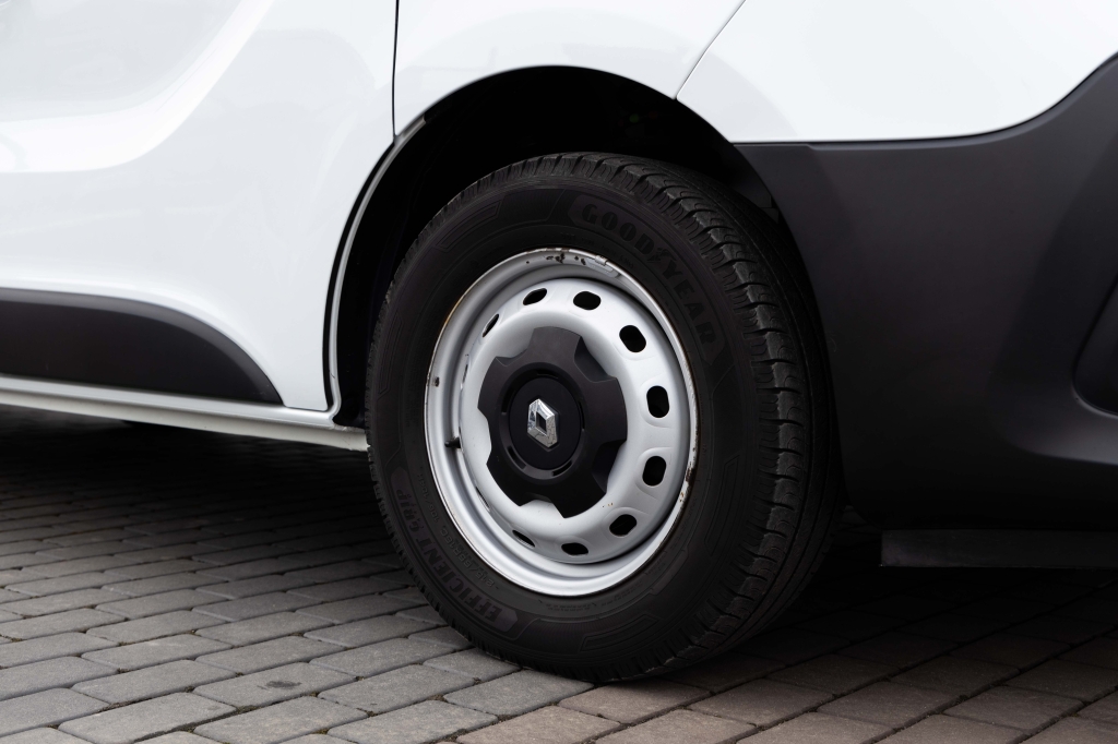 Renault Trafic 2019 фото 6