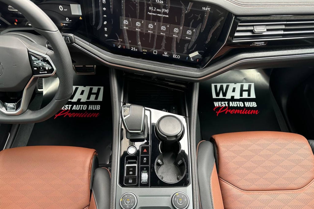 Volkswagen Touareg R-line Platinum 2024 фото 22