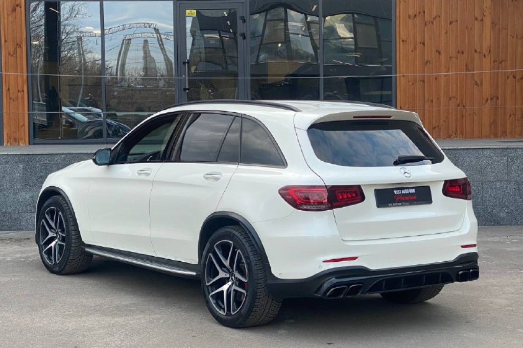 Mercedes-Benz GLC 63 AMG 2019 photo 3