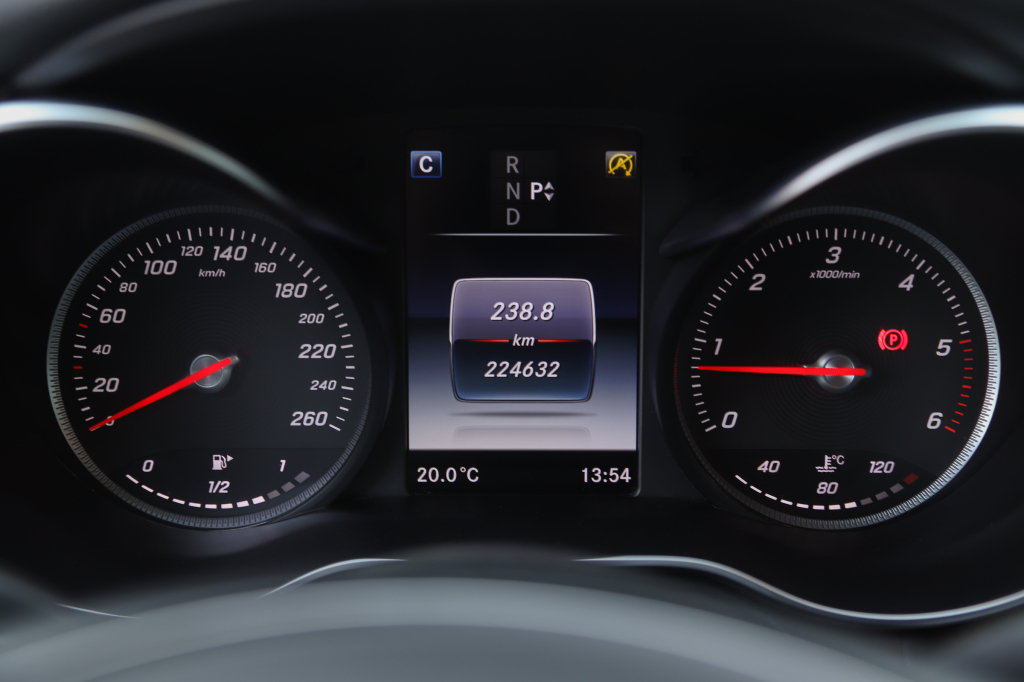 Mercedes-Benz C 200 Avantgarde 2016 фото 45