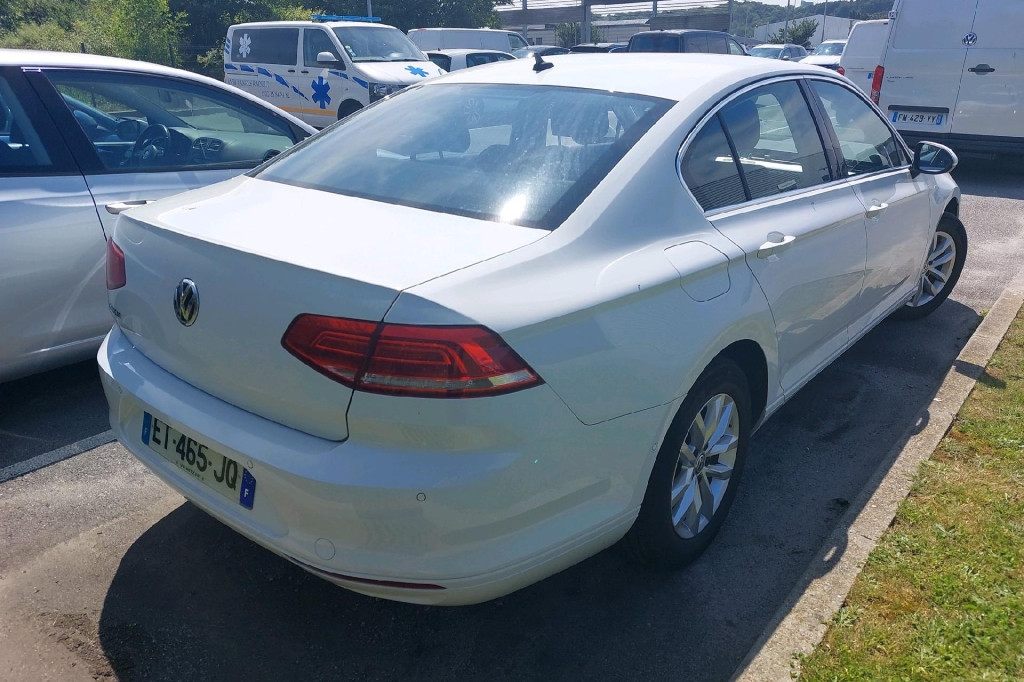 Volkswagen Passat 2018 фото 5