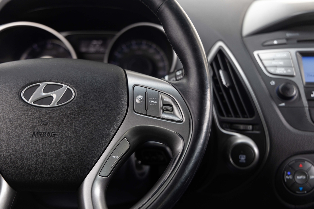 Hyundai ix35 2014 фото 16