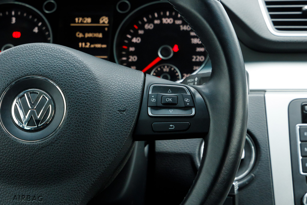 Volkswagen Passat B7 2013 фото 20