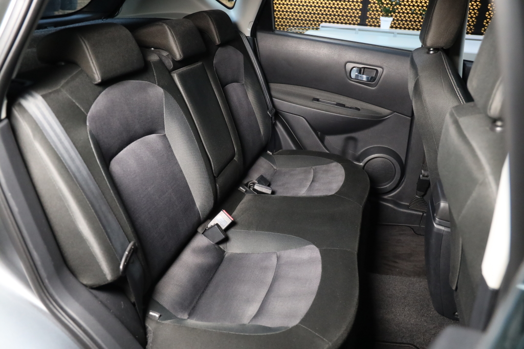 Nissan Qashqai 1.6 2013 фото 19