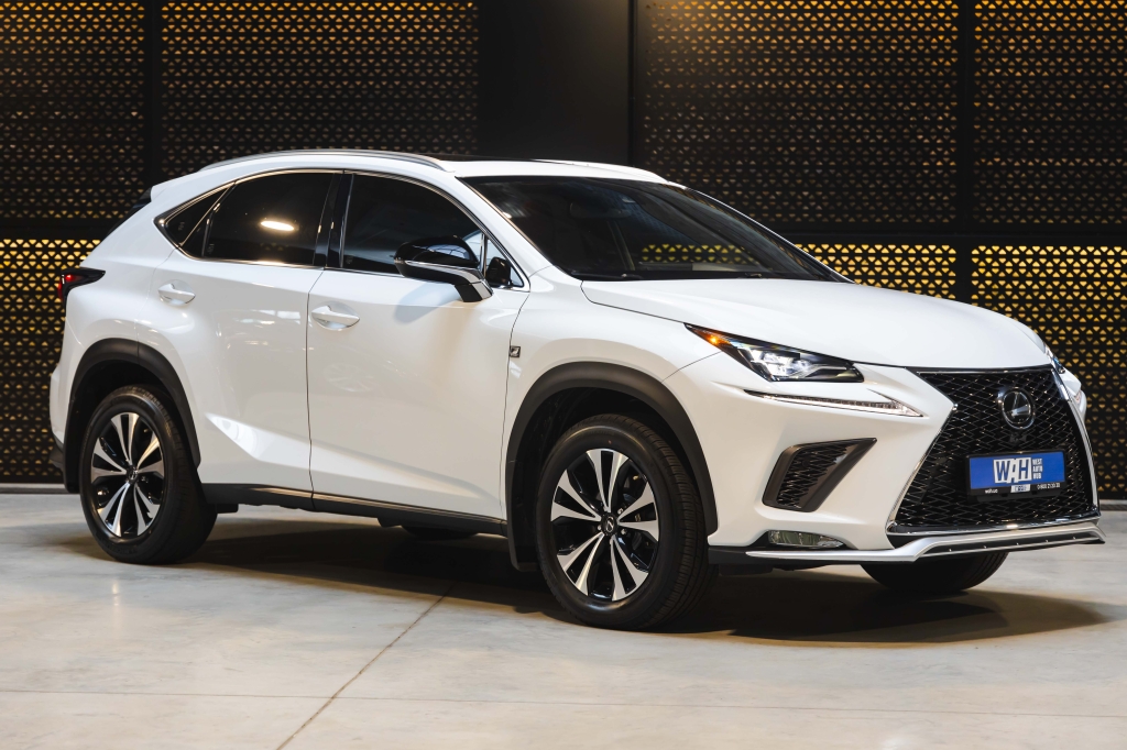 Lexus NX 300 F Sport 2018 photo 4