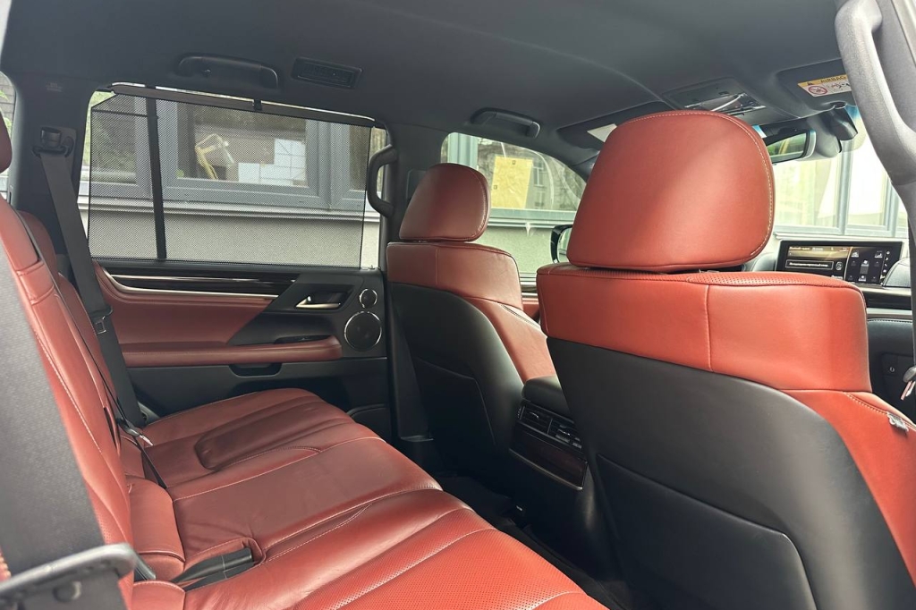 Lexus LX 450 2019 фото 17