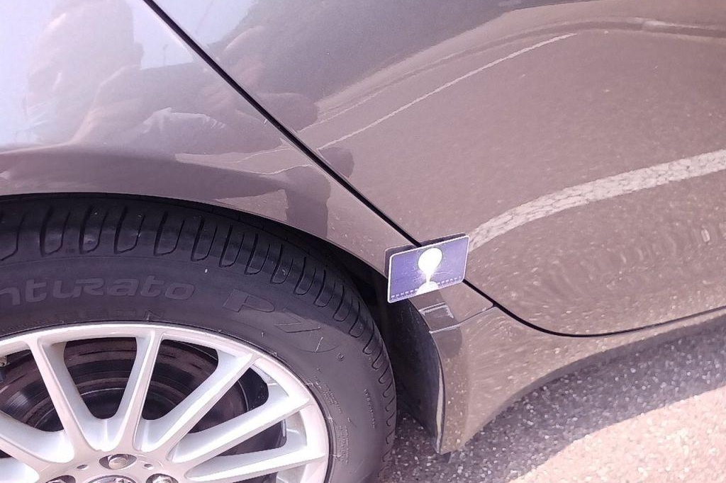 Jaguar XE 2015 фото 32