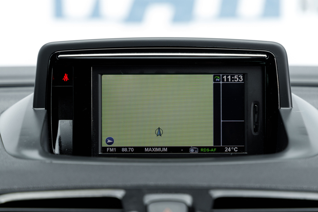 Renault Megane BOSE 2012 фото 17