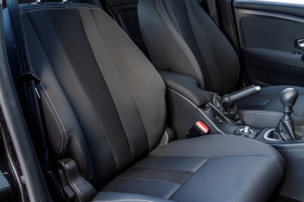 Renault Megane TCe 2010 photo 10