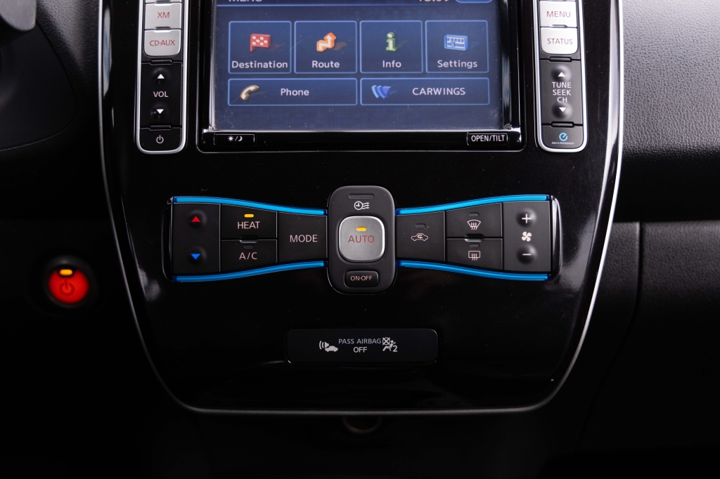 Nissan Leaf 2013 photo 18