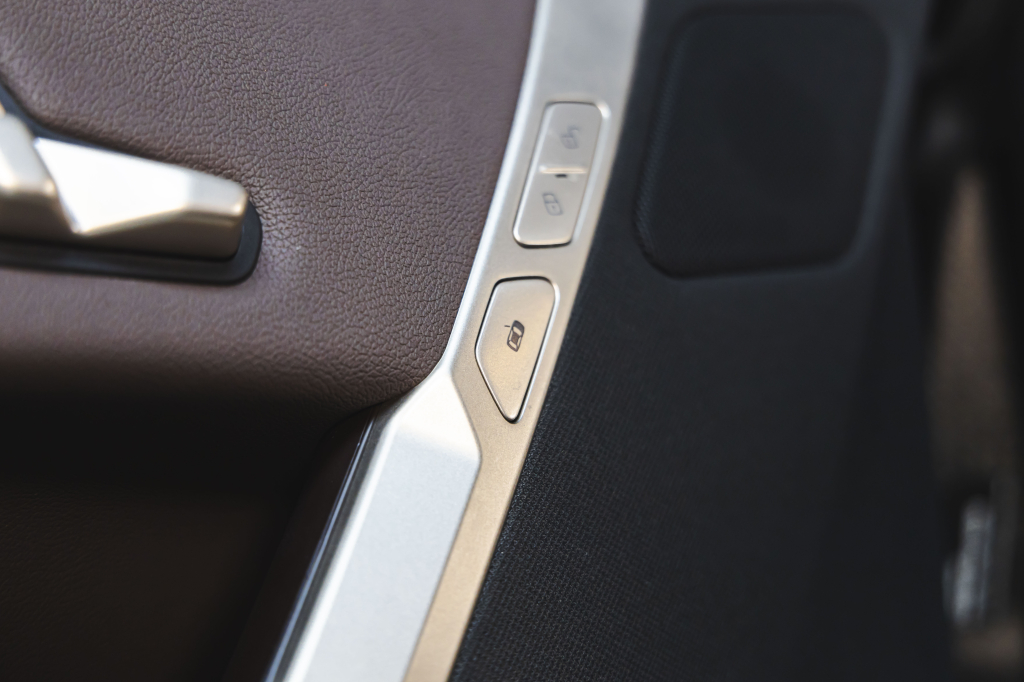 BMW iX xDrive40 2022 фото 15