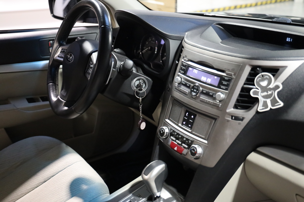 Subaru Outback 2012 photo 9