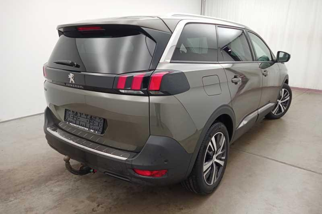 Peugeot 5008 2018 photo 1