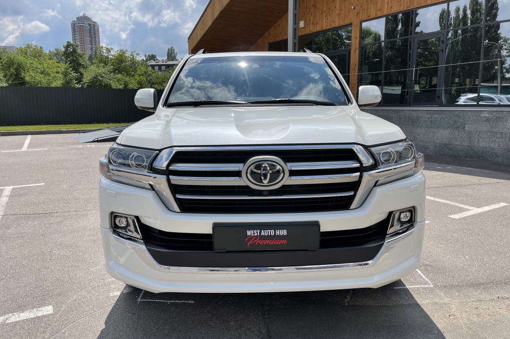 Toyota Land Cruiser 200 Executive Lounge 2019 photo 1