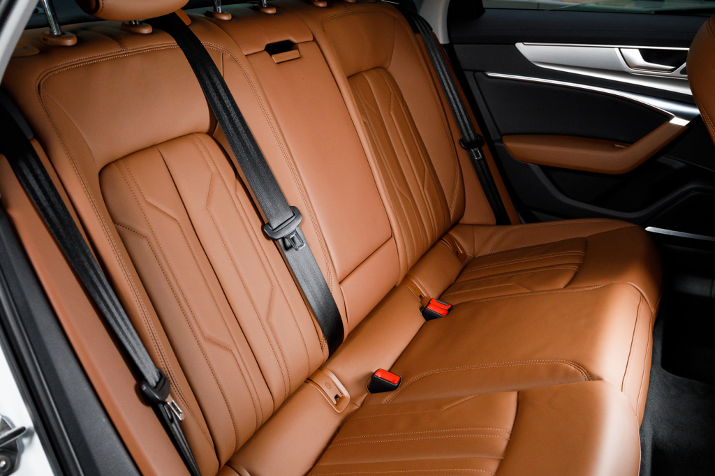 Audi A6 2019 фото 14